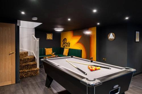 Ultimate Glam, Vintage Central Pad. Cool 70S Bar. Bournemouth Exterior photo