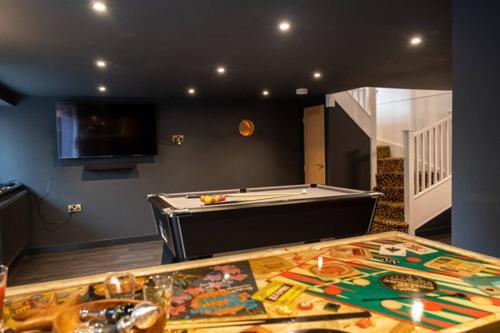 Ultimate Glam, Vintage Central Pad. Cool 70S Bar. Bournemouth Exterior photo